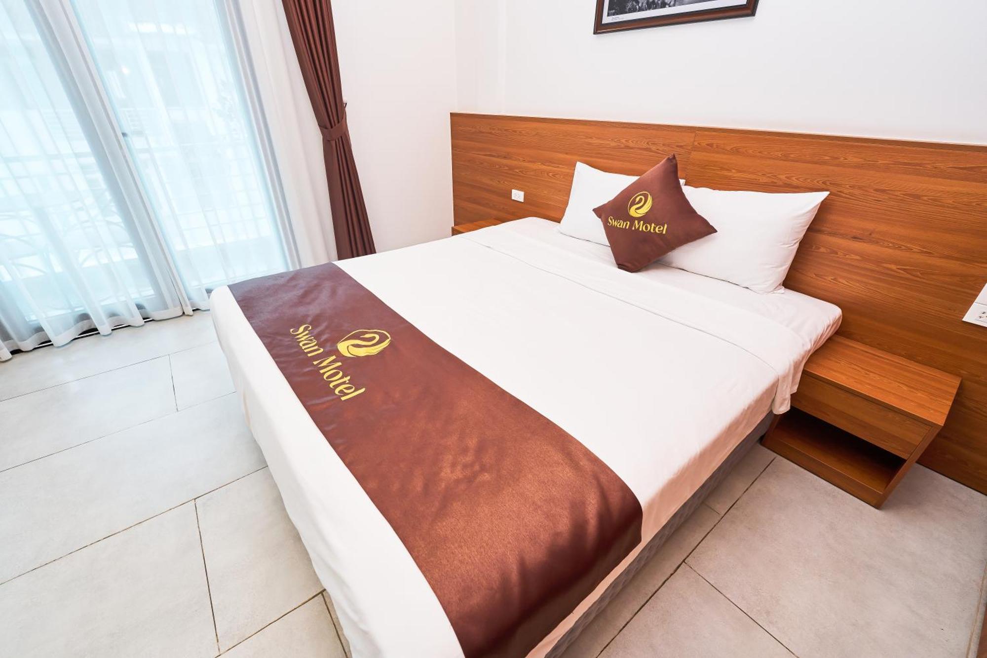 Swan Motel Hạ Long Extérieur photo